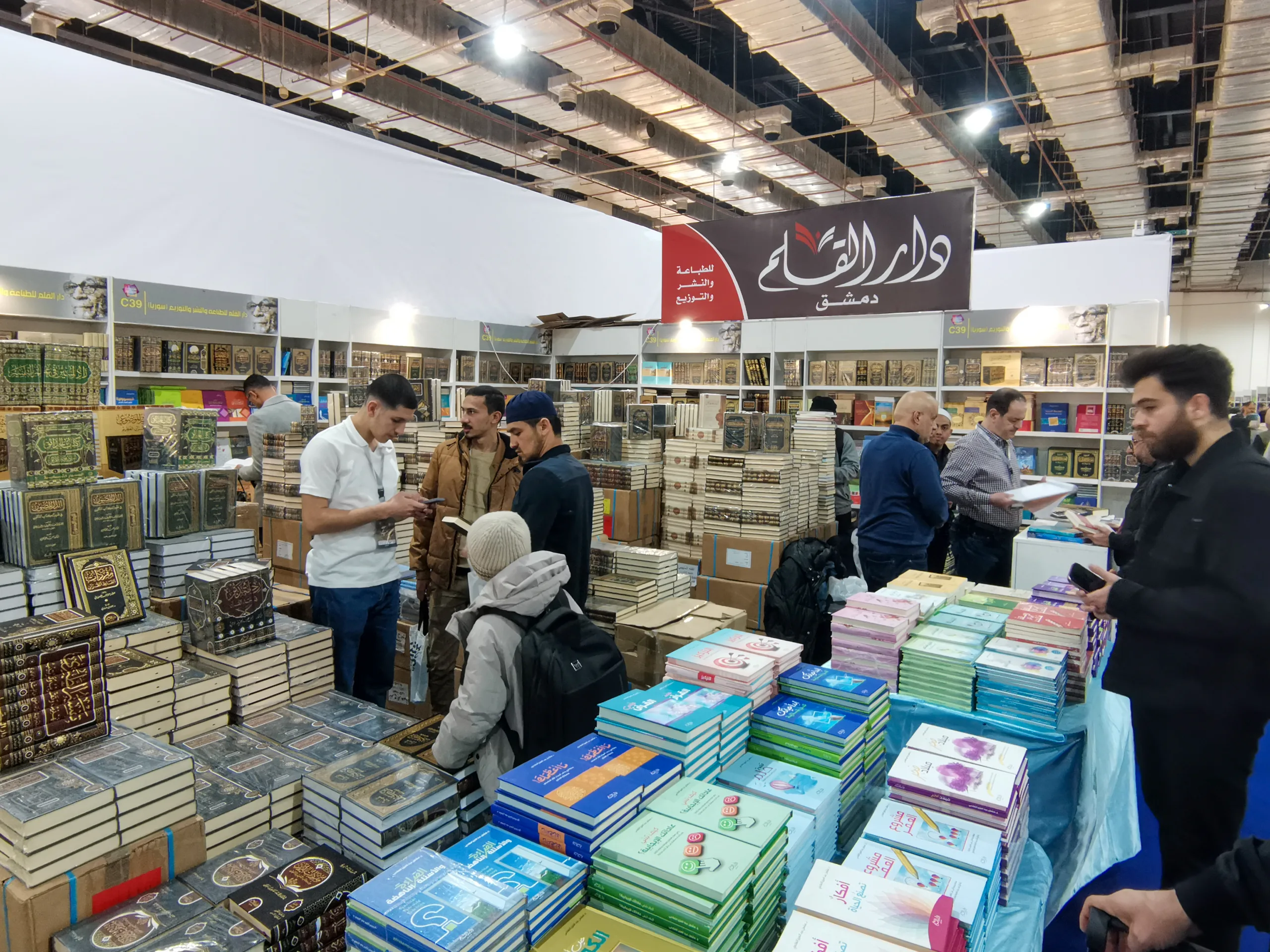 دور النشر السورية تتألق في معرض القاهرة 2026 32 نون بوست