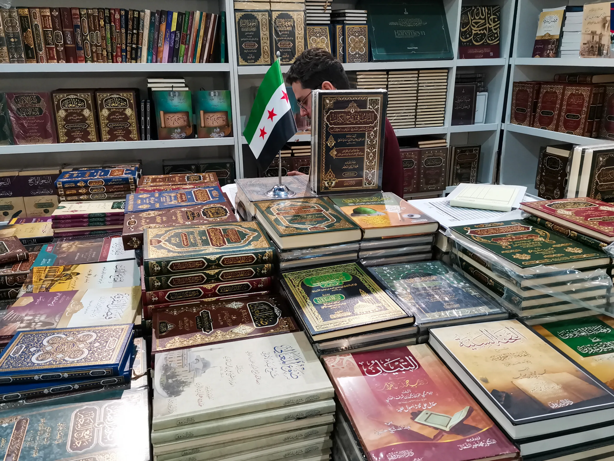 دور النشر السورية تتألق في معرض القاهرة 2026 24 نون بوست