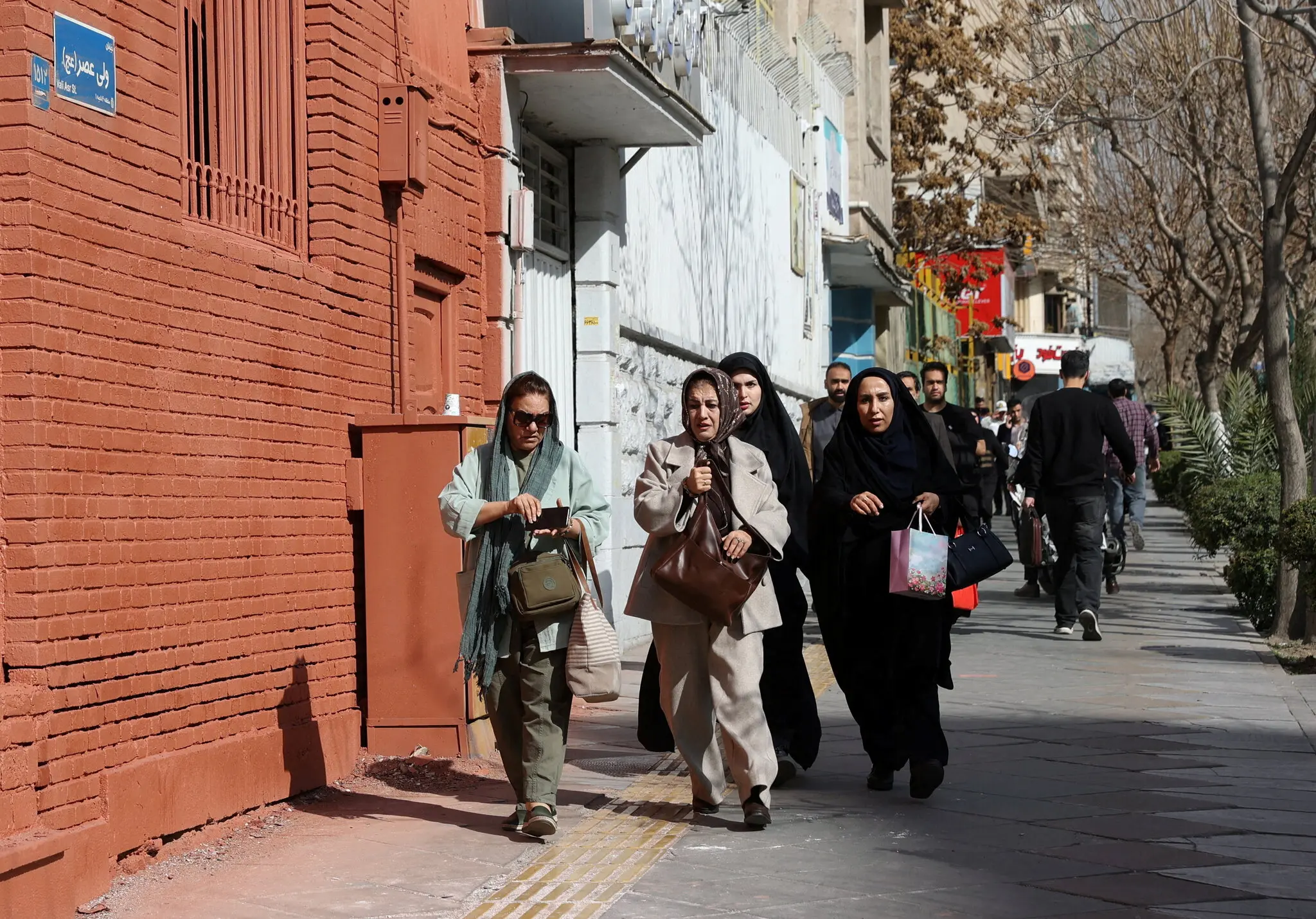 الحرب على إيران.. كل ما نعرفه حتى الآن 23 نون بوست