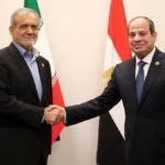 جانب من لقاء السيسي مع الرئيس الإيراني على هامش قمة "بريكس" في كازان الروسية، أكتوبر 2024