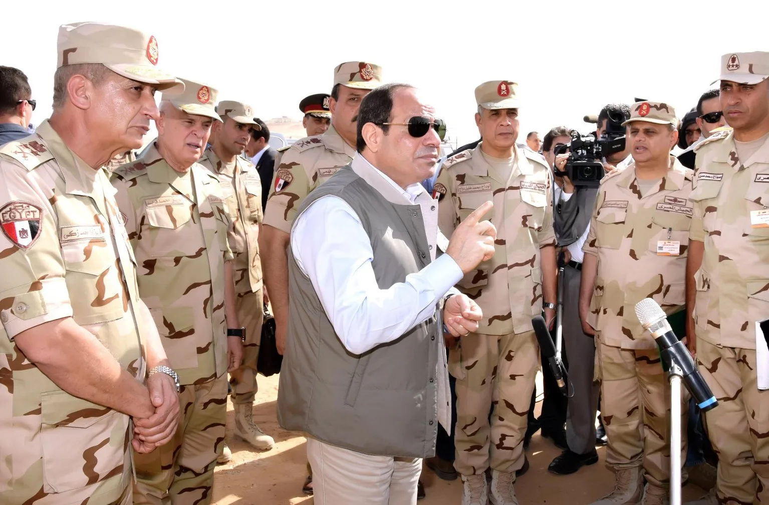 تشهد مصر تغوّلًا غير مسبوق للجيش في النشاط الاقتصادي والتعليمي