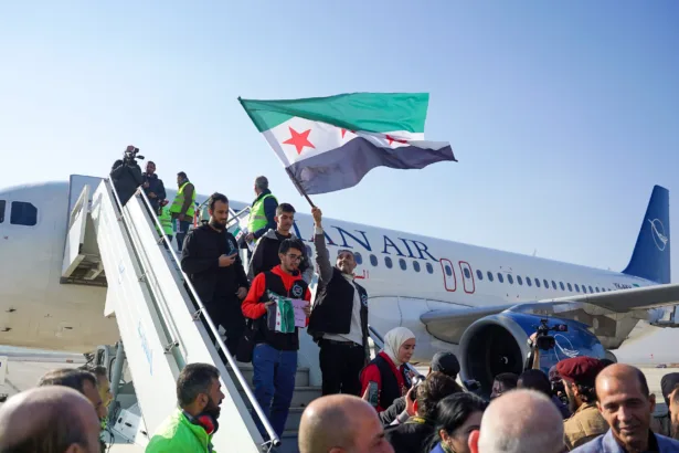 عودة اللاجئين.. صمام أمان لسوريا ومسرّع لتعافيها