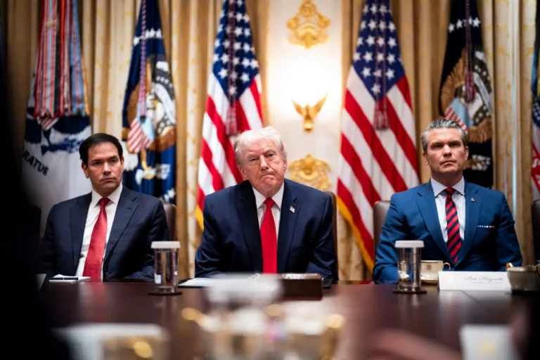 وهم الدبلوماسية: كيف خدعت واشنطن طهران عبر المفاوضات؟