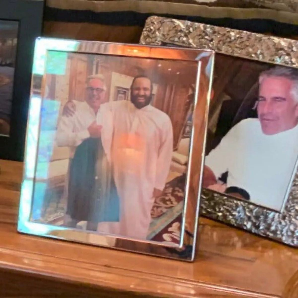 Behind the Blacklist: What Do the Epstein Files Reveal About the Arab World? 42 نون بوست