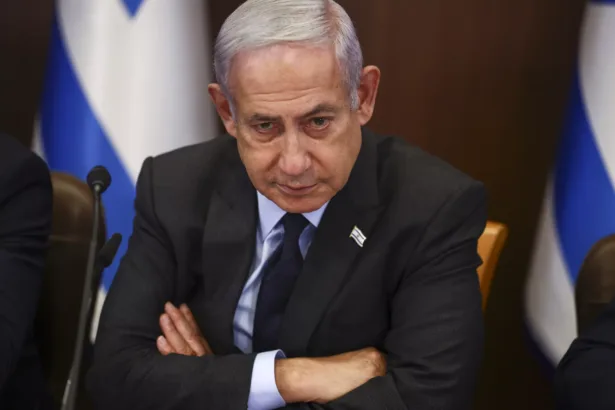 How Netanyahu Is Turning His Crisis into an Electoral Opportunity