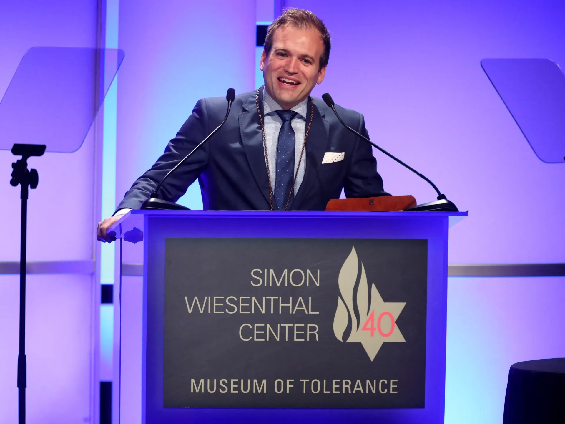 Head of “Gaza Humanitarian” on a Mission to Polish the Image of Israel 28 نون بوست