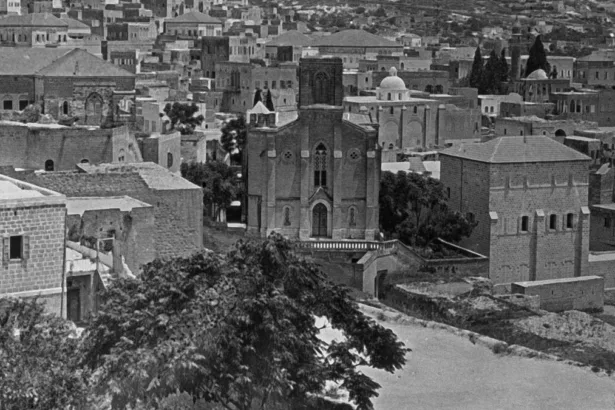 How the Palestinian Peasant Built His Home