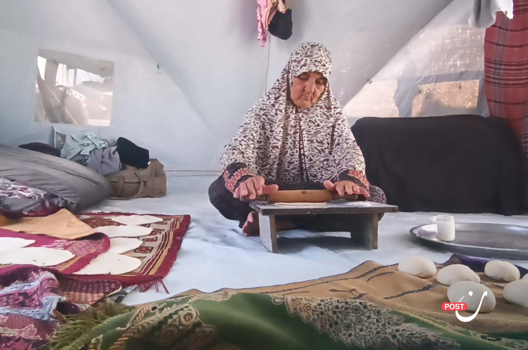 “Help Us, Umm Saleh!” A 60-Year-Old Midwife Brings Life into the Tents and Rubble of Gaza 34 نون بوست