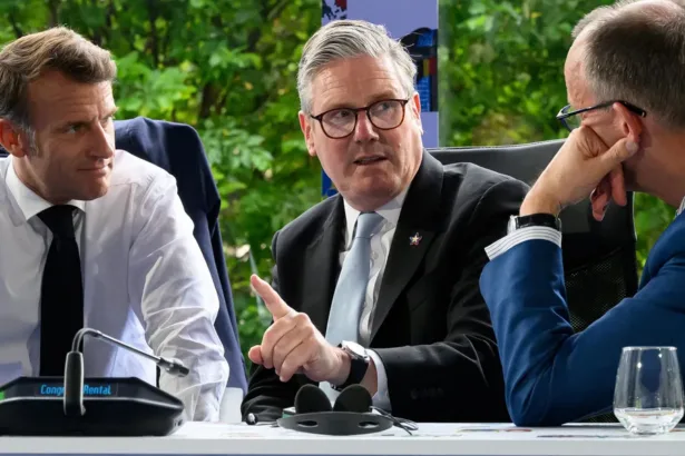 حرب إيران تعصف بـ5 قطاعات أوروبية