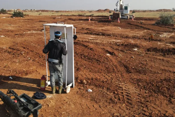 Where landmines are spread and how widely across Syria