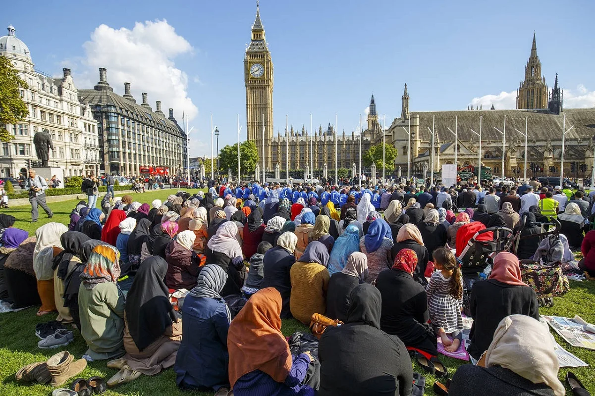 Britain’s Definition of “Anti-Muslim Hatred”: Recognition or Evasion? 34 نون بوست