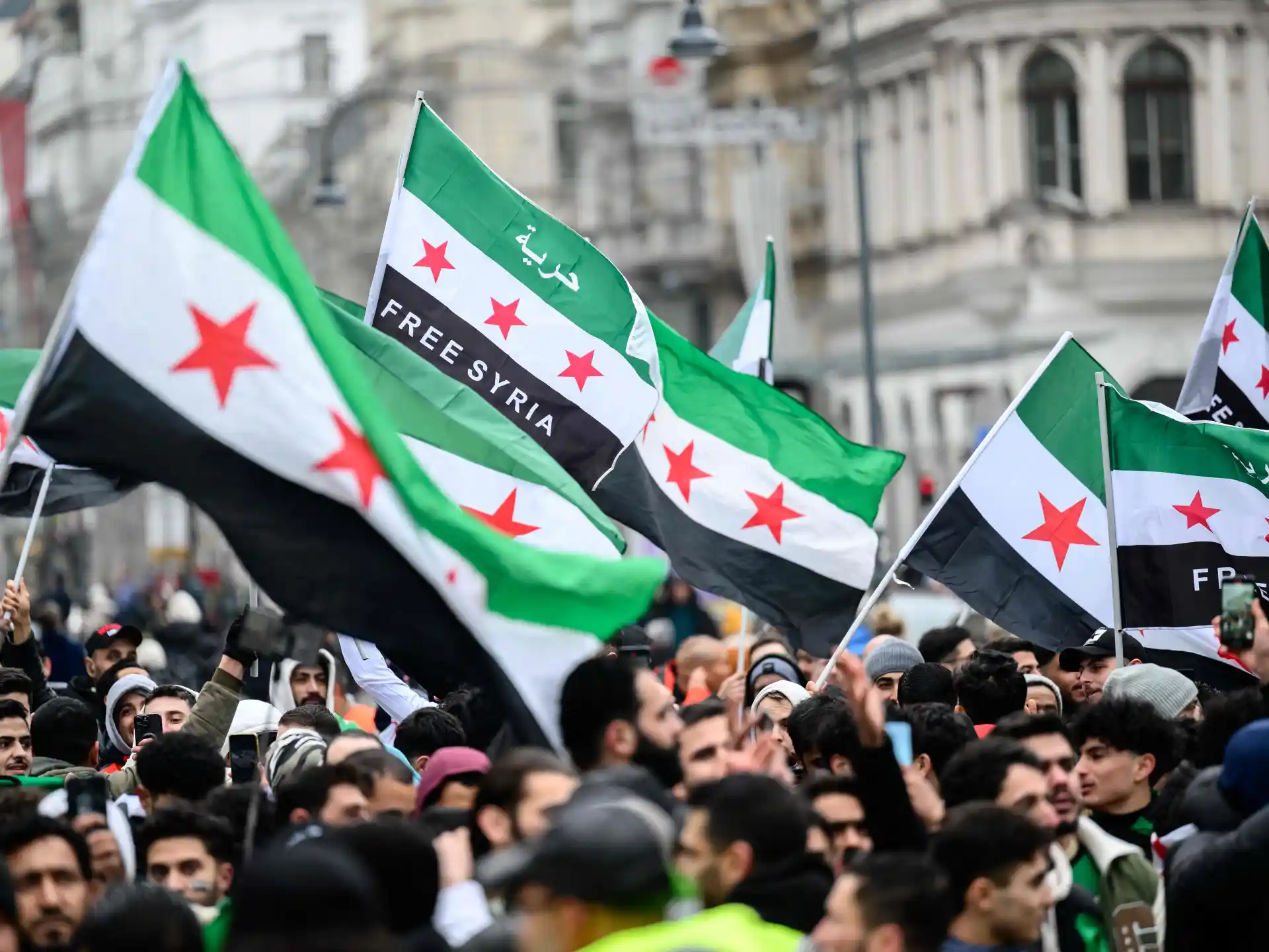 The Moment of Liberation from Exile 33 نون بوست