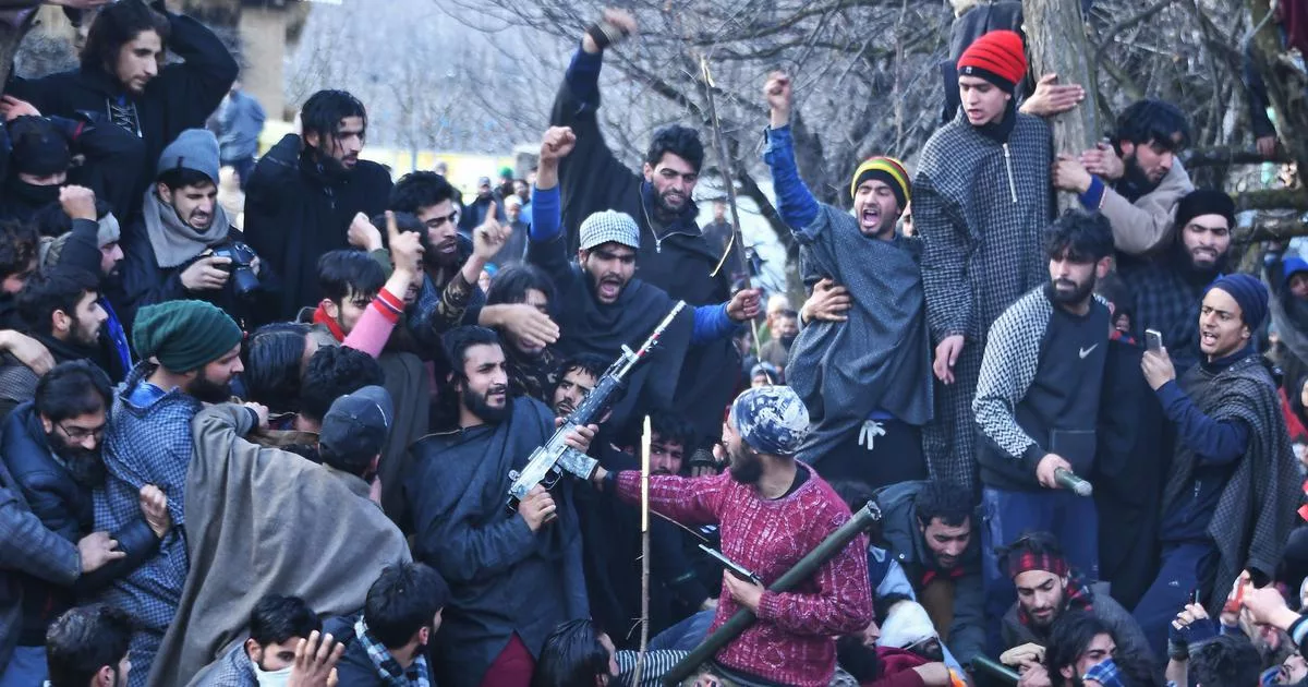 Between Bullets and Politics… How Armed Groups Exploded Kashmir’s Chronic Conflict 36 نون بوست