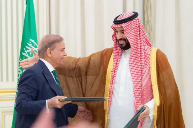 Pakistan Sheds Its Neutral Cloak: Repositioning Itself in the Middle East