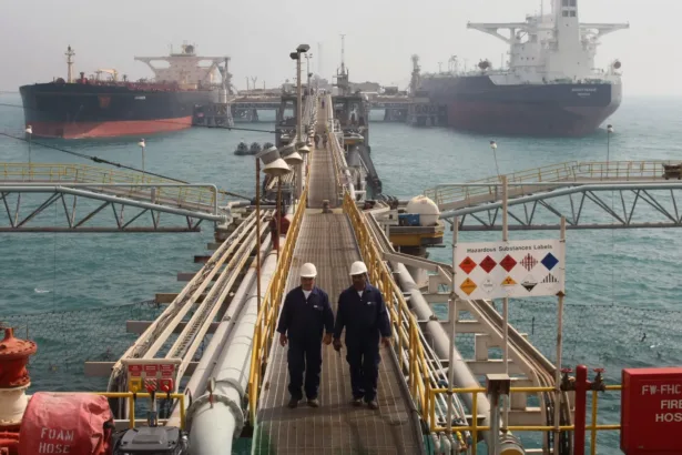 Iraq Loses Its Oil Without a Single Field Being Bombed… How the Strait of Hormuz Strangled Basra