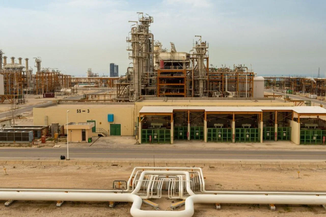 كيف تتأثر تركيا إذا انقطع الغاز الإيراني؟ وما خياراتها؟ 26 مصفاة رقم 2 لحقل غاز ومكثفات جنوب بارس في إيران (AFP)