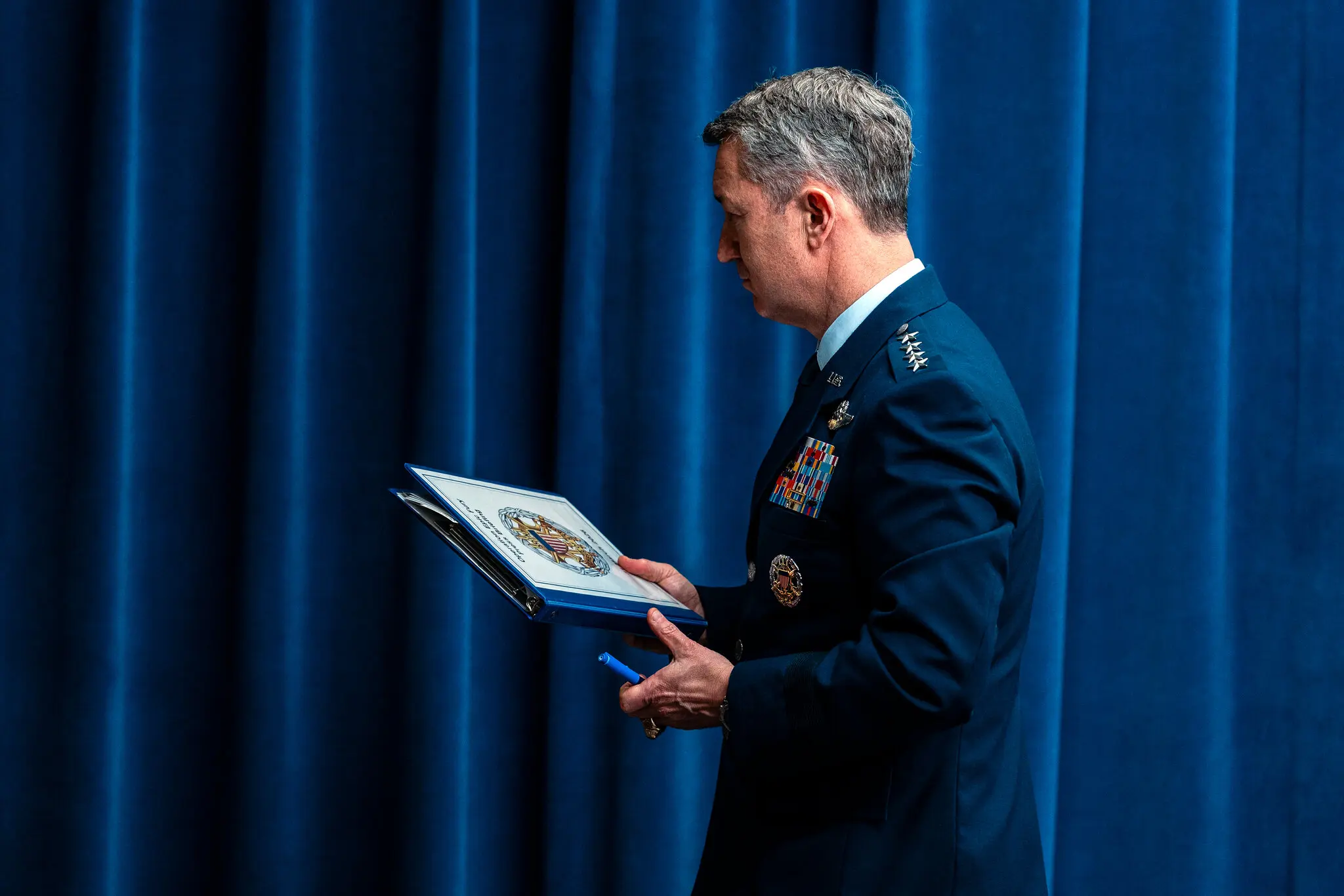 كيف جرّ ترامب الولايات المتحدة إلى الحرب مع إيران؟ 29 نون بوست