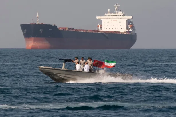 بروتوكول هرمز: كيف تفرض إيران نظامًا جديدًا للممرات؟