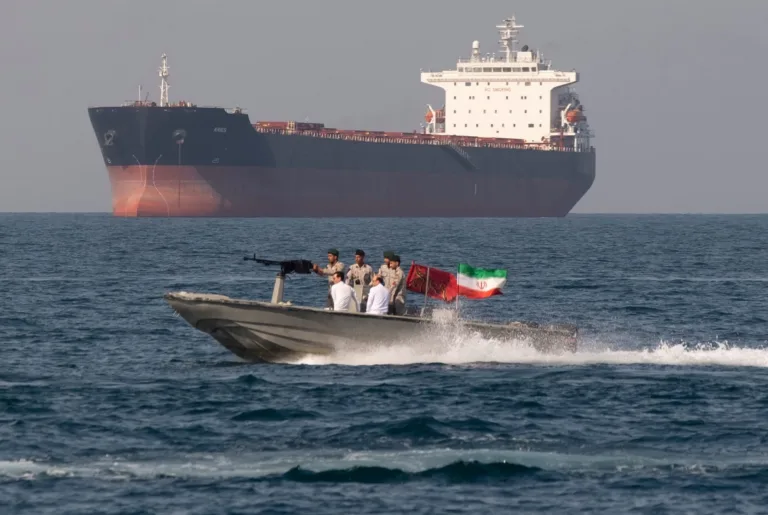 بروتوكول هرمز: كيف تفرض إيران نظامًا جديدًا للممرات؟