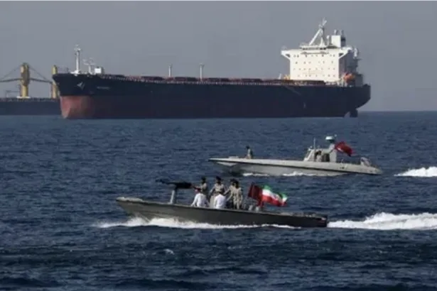 هرمز يربك حلفاء طهران.. هل بدأت كلفة التصعيد؟