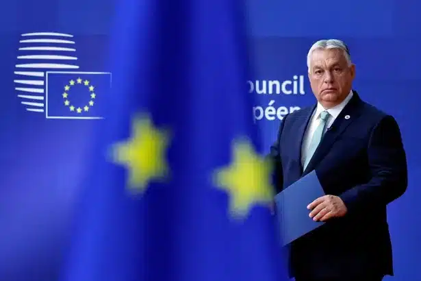 سقوط رجل ترامب ونتنياهو وبوتين في أوروبا.. ماذا تعني هزيمة أوربان؟