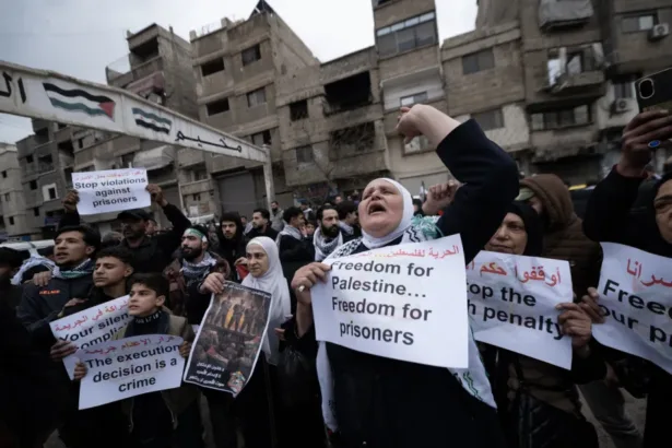 بين الذاكرة والسياق: كيف نفسر الغضب السوري من قانون إعدام الأسرى؟