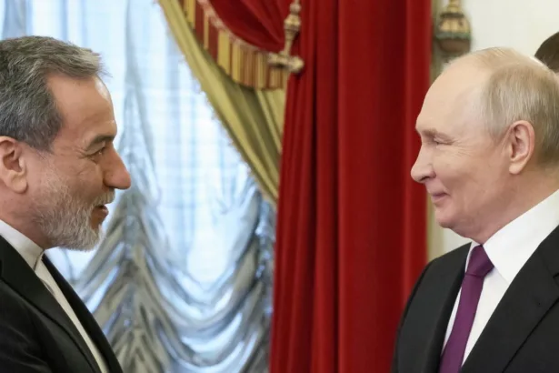 لماذا تتجه إيران نحو موسكو لكسر الجمود التفاوضي؟