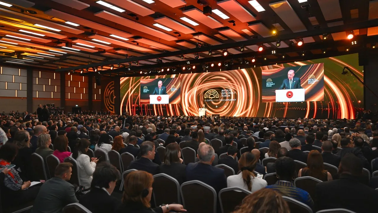 الدبلوماسية متعددة المستويات.. استراتيجية تركيا لبناء حضور عالمي 26 نون بوست