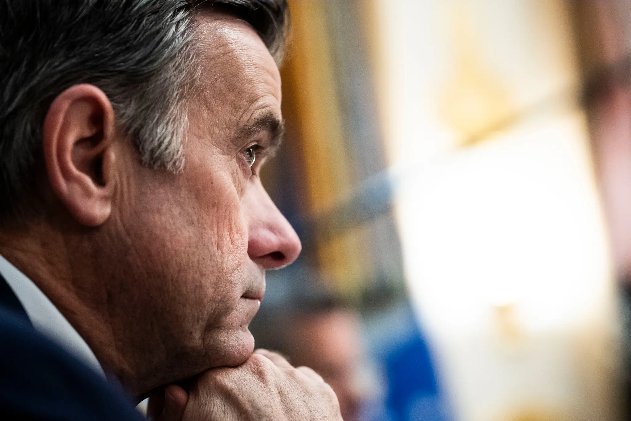 كيف جرّ ترامب الولايات المتحدة إلى الحرب مع إيران؟ 28 نون بوست