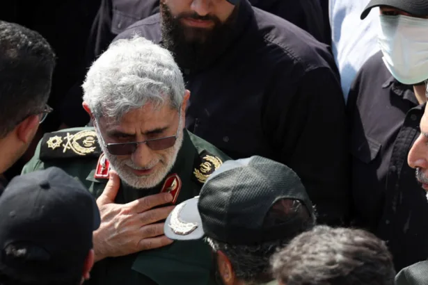 بغداد في حسابات طهران.. ماذا وراء زيارة قاآني الخاطفة؟