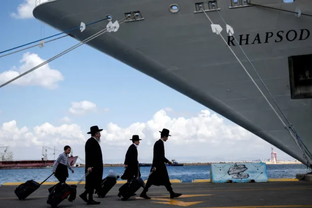 قبرص في المخيال الصهيوني.. من “غرفة انتظار” إلى “ملاذ احتياطي”