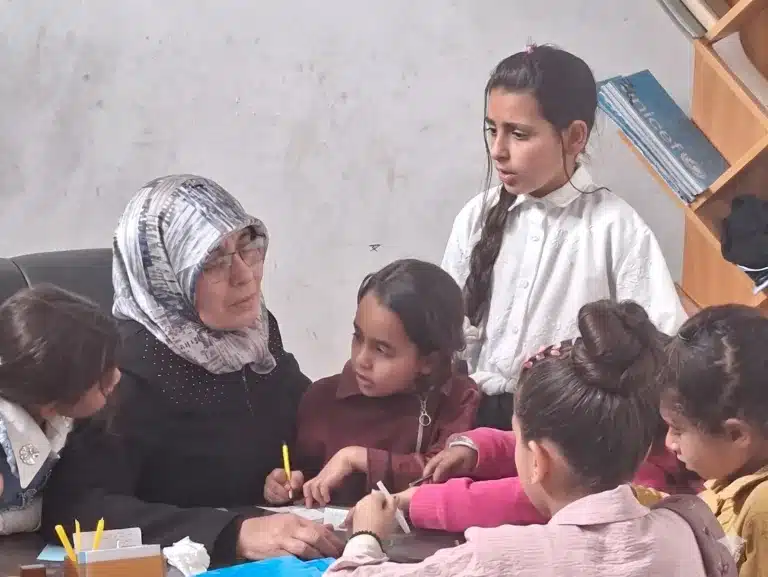 العلاج النفسي في غزة.. محاولة نجاة وسط الخراب والأحمال الثقيلة