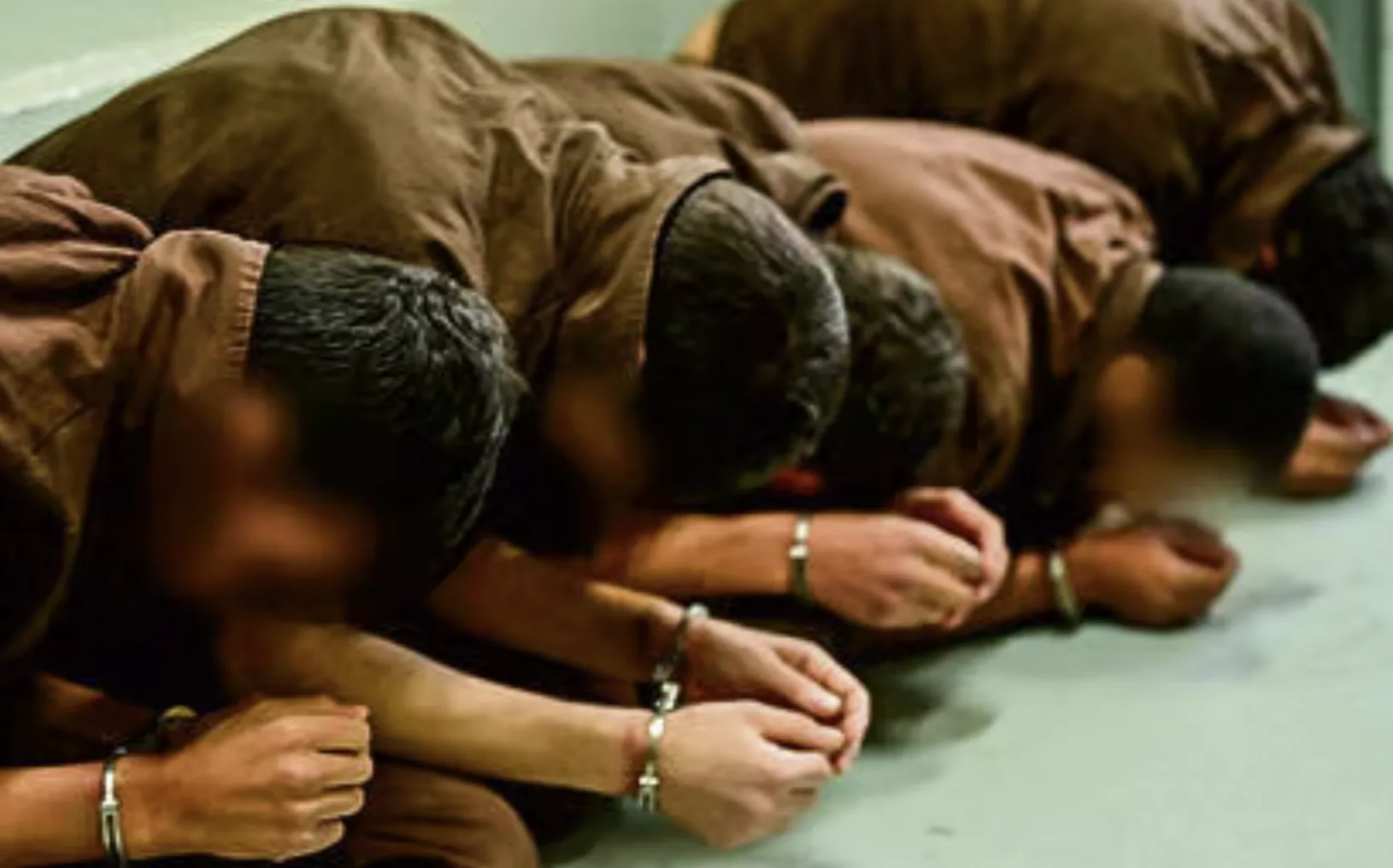 "إسرائيل" تفتح باب إعدام الأسرى.. 8 أسئلة تكشف خبايا محكمة 7 أكتوبر 27 القانون الجديد يتضمن قيودًا على إدراج المدانين في صفقات تبادل مستقبلية