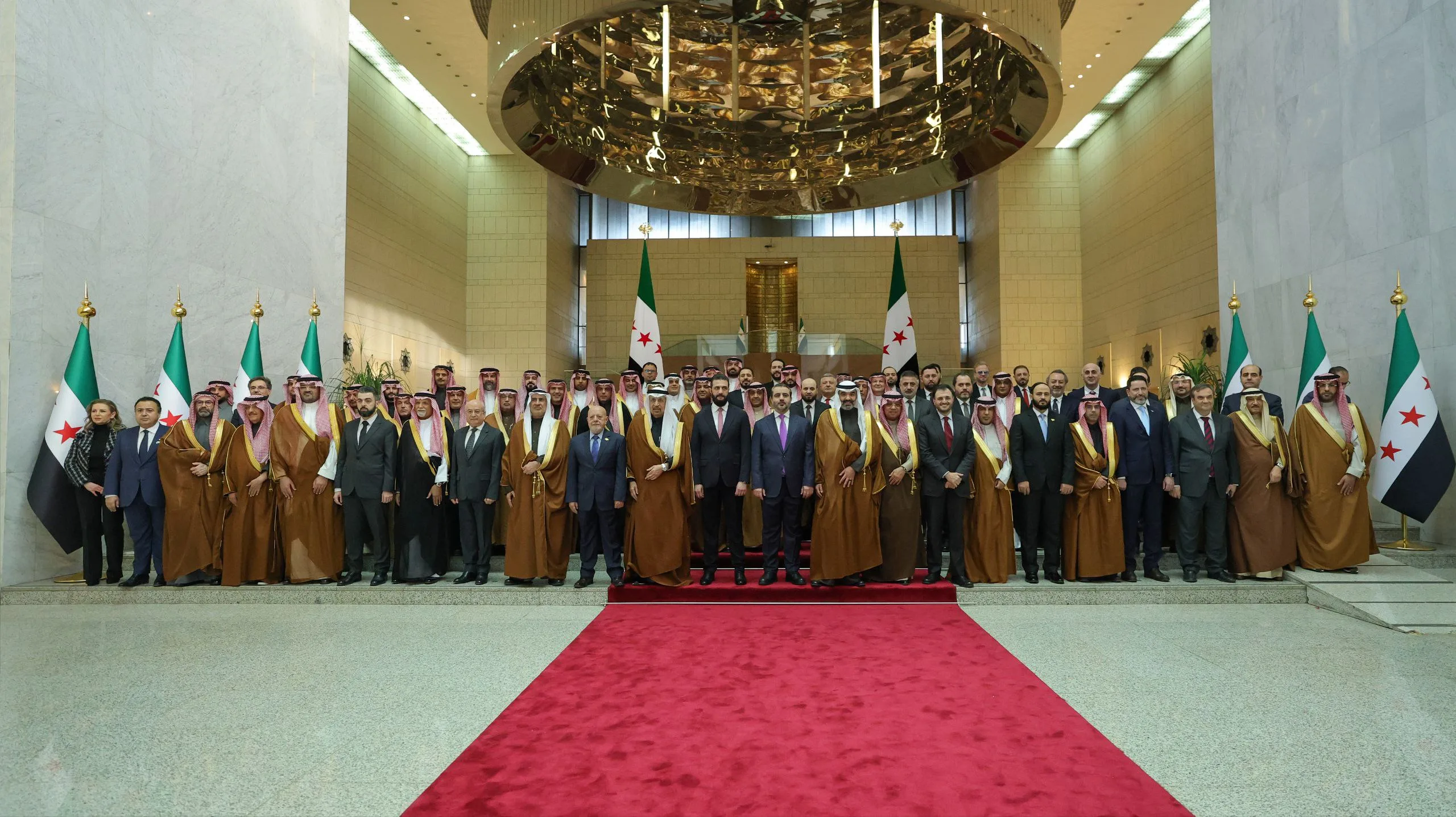 من يعيد إعمار سوريا؟.. قراءة في خرائط النفوذ والاستثمار 27 نون بوست
