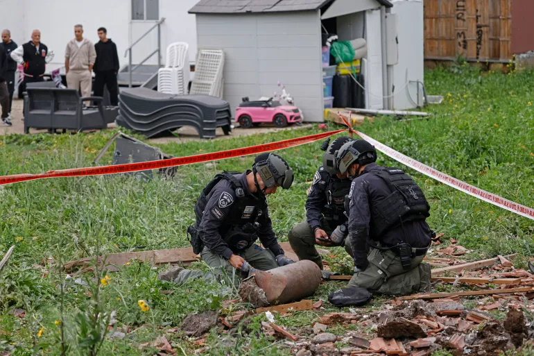 ما قصة "كريات شمونة" ولماذا تشكل صداعًا دائمًا لإسرائيل؟ 26 حتى ربيع 2026 كان أكثر من نصف مستوطني كريات شمونة ما يزالون نازحين