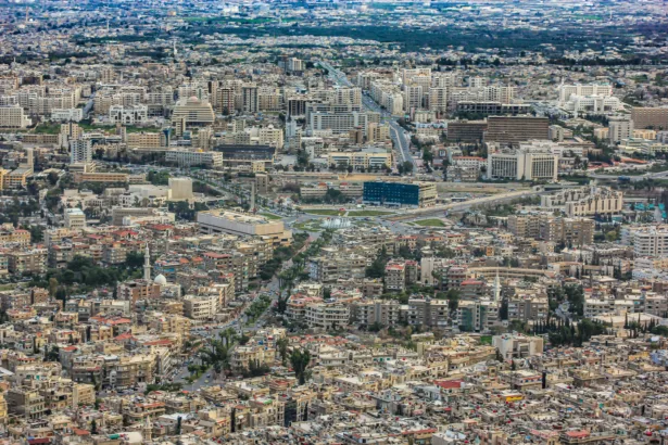 الغبار يعلو واجهات دمشق: أين تقف خطط الصيانة ضمن سلم الأولويات؟