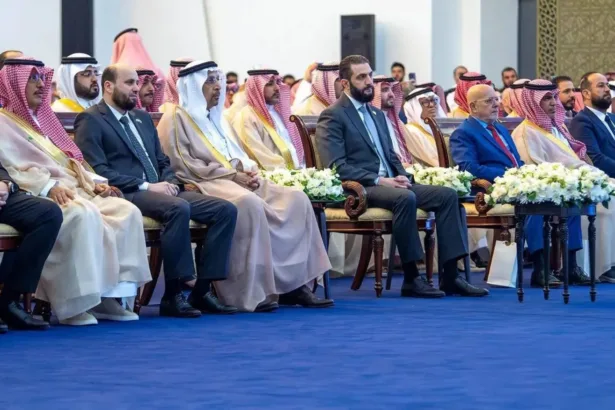 من يعيد إعمار سوريا؟.. قراءة في خرائط النفوذ والاستثمار