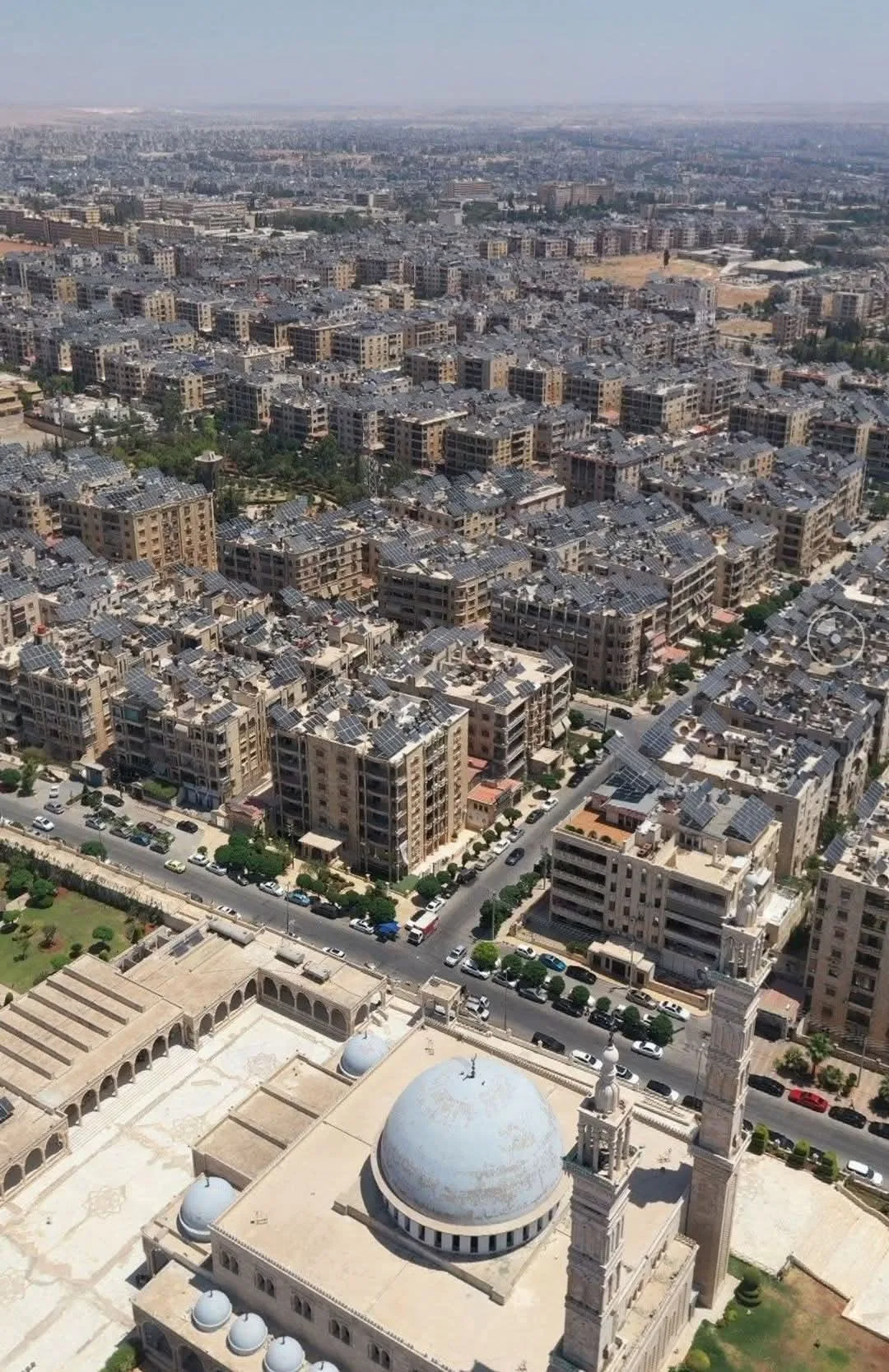 القصة الكاملة.. كيف تعيد سوريا الجديدة بناء قطاع الكهرباء؟ 29 نون بوست