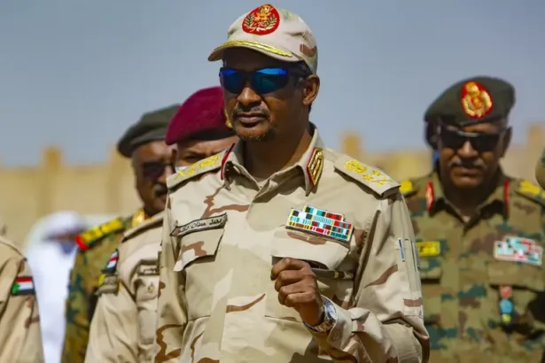 من مليشيا إلى سلطة موازية.. كيف يبني الدعم السريع دولته على أنقاض الحرب؟