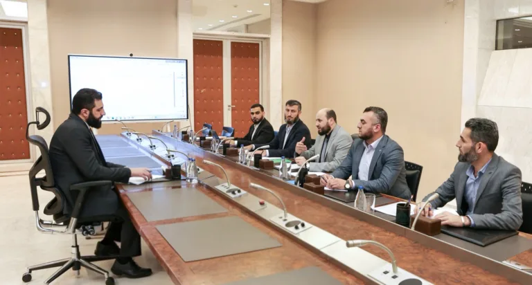 القصة الكاملة.. كيف تعيد سوريا الجديدة بناء قطاع الكهرباء؟
