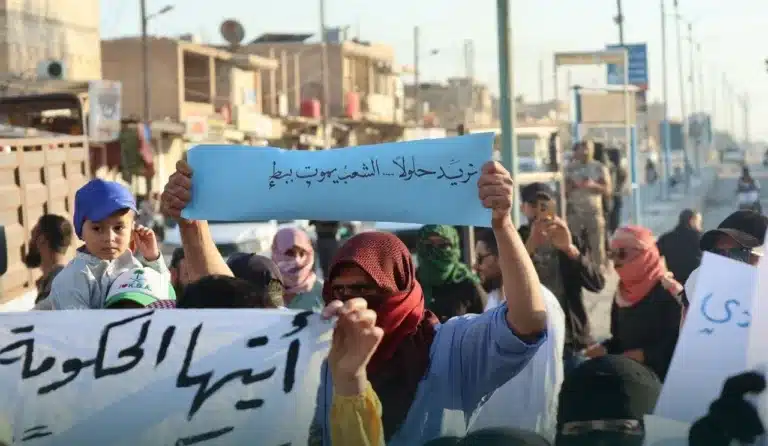 الاحتجاجات السورية.. الوجه الآخر لأزمة التمثيل