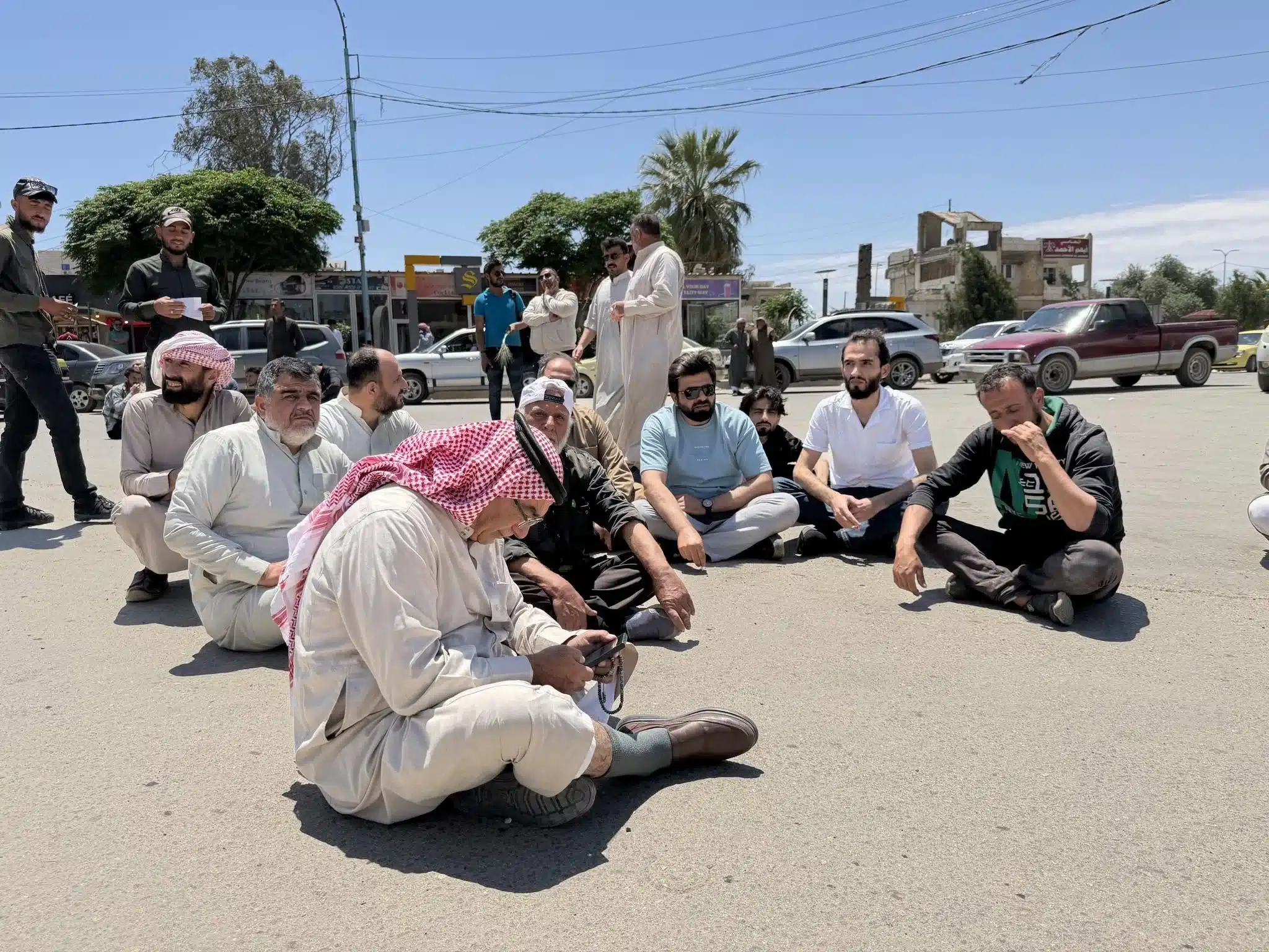 الاحتجاجات السورية.. الوجه الآخر لأزمة التمثيل 27 نون بوست