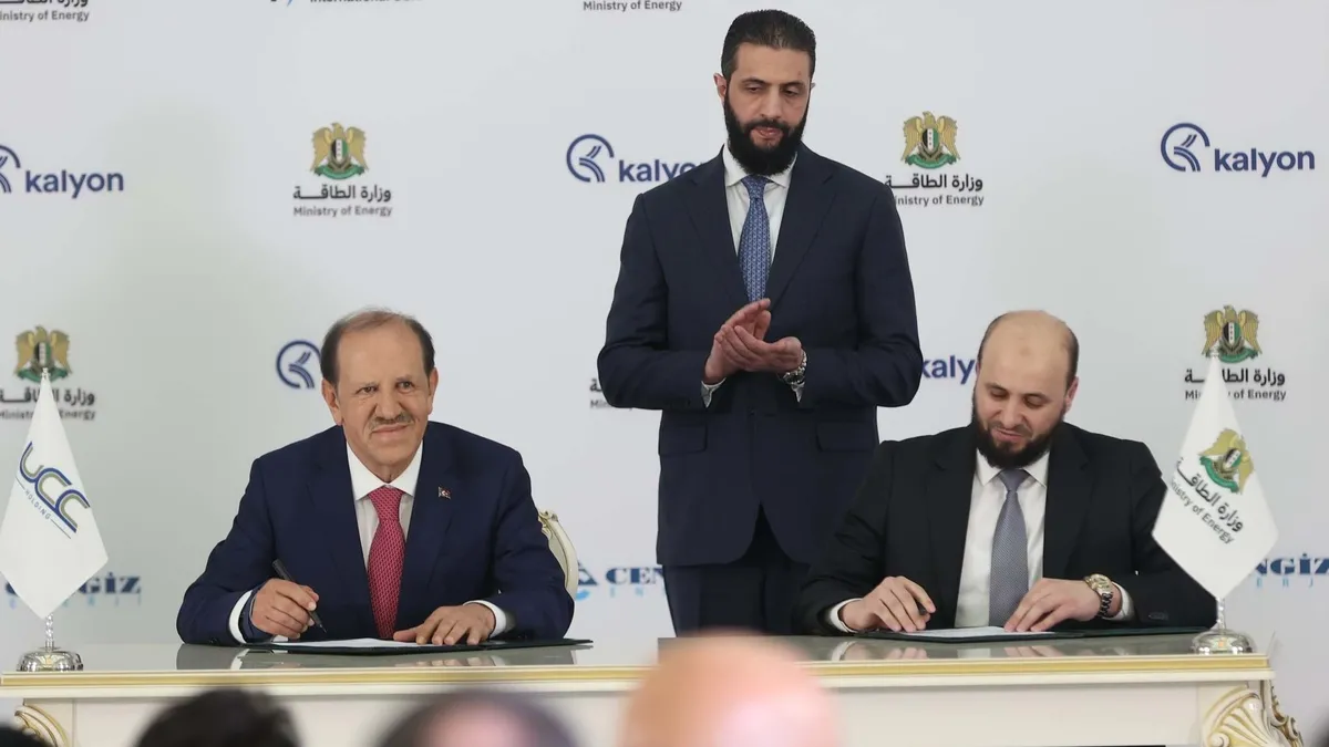 القصة الكاملة.. كيف تعيد سوريا الجديدة بناء قطاع الكهرباء؟ 31 نون بوست