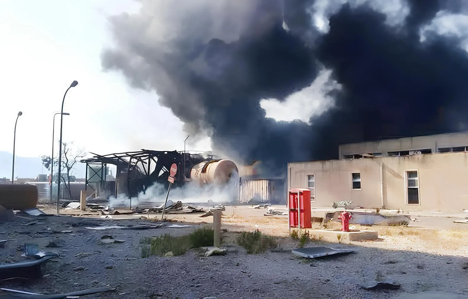 القصة الكاملة.. كيف تعيد سوريا الجديدة بناء قطاع الكهرباء؟ 28 نون بوست