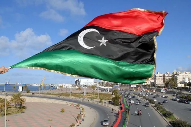 بوابة ليبيا الشرقية.. لماذا تتنافس القوى الدولية على طبرق؟