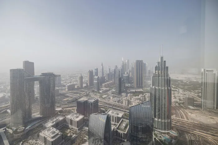 سلام بارد مع إيران وتحالف أعمق مع إسرائيل.. مناورة الإمارات بعد الحرب 36 نون بوست