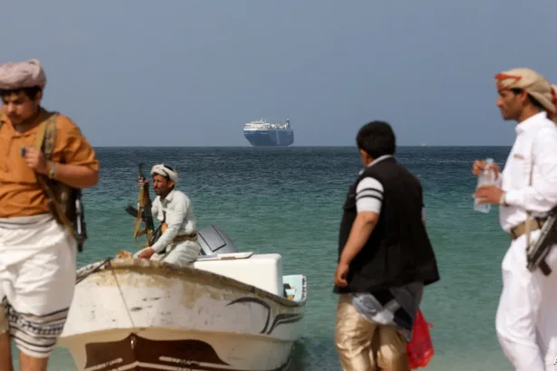 14 دولة في 3 ممرات.. ما قصة التحالف السعودي الجديد بالبحر الأحمر؟