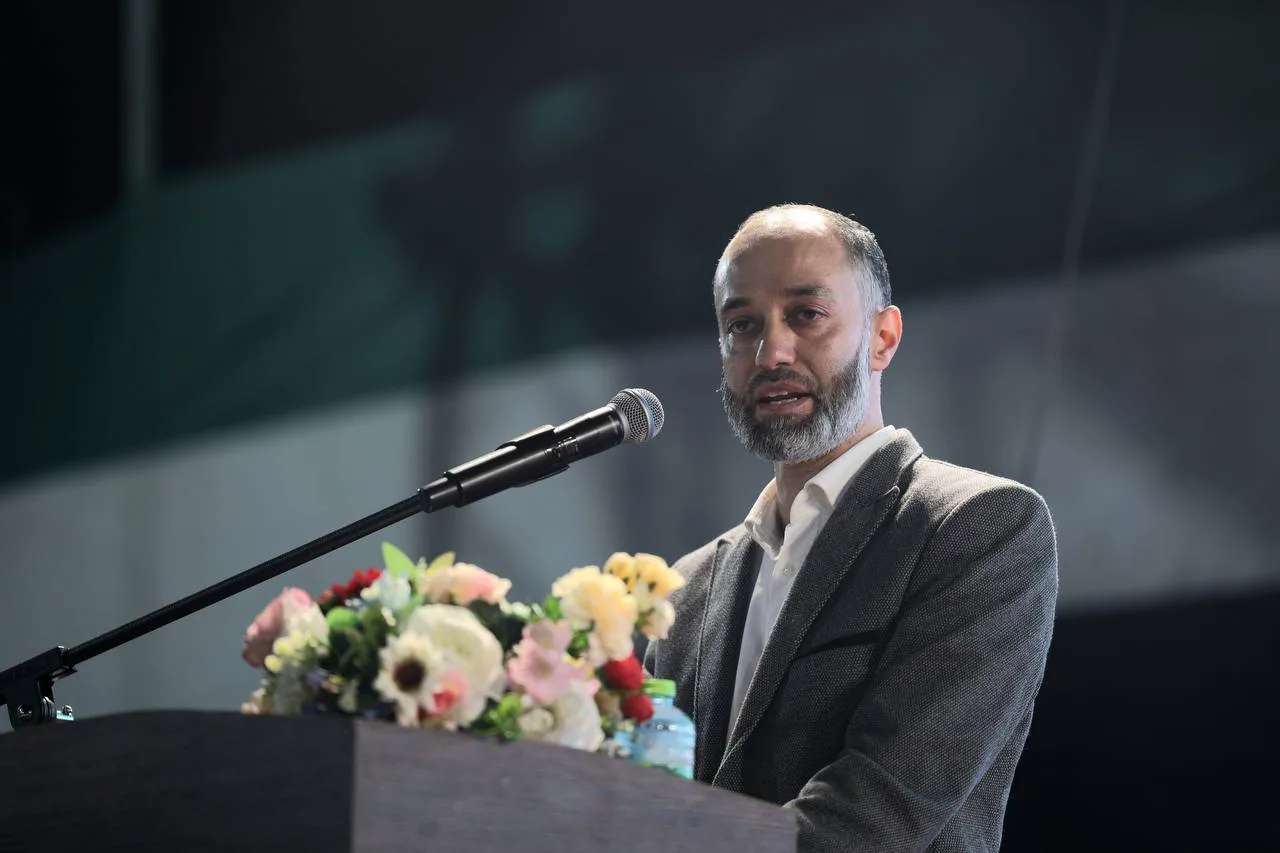 من "الهيئة" إلى الدولة.. كيف صعد "تيار بنّش" في الحكم السوري الجديد؟ 26 نون بوست
