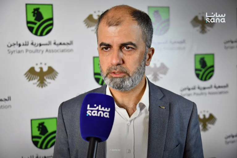 من "الهيئة" إلى الدولة.. كيف صعد "تيار بنّش" في الحكم السوري الجديد؟ 28 نون بوست