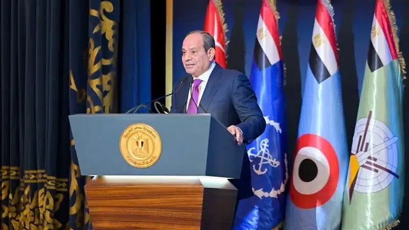 “محدش هيمسه”.. هل أغلق السيسي باب تعديل الدستور أم تركه مواربًا؟